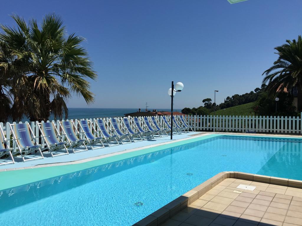 Residence Azzurro Massignano Ruang foto