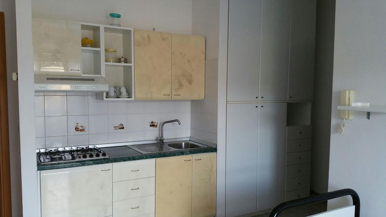 Residence Azzurro Massignano Bagian luar foto